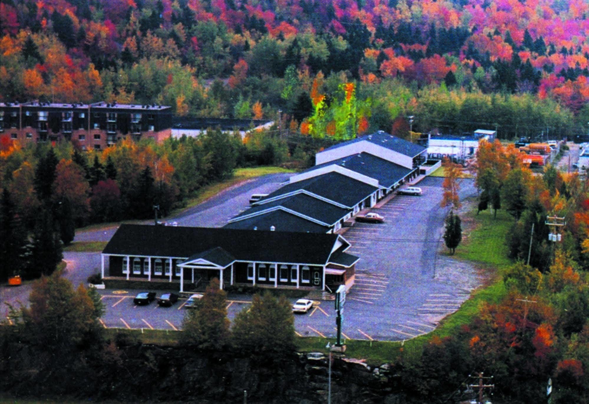 Auberge La Rocaille Shawinigan Exterior foto